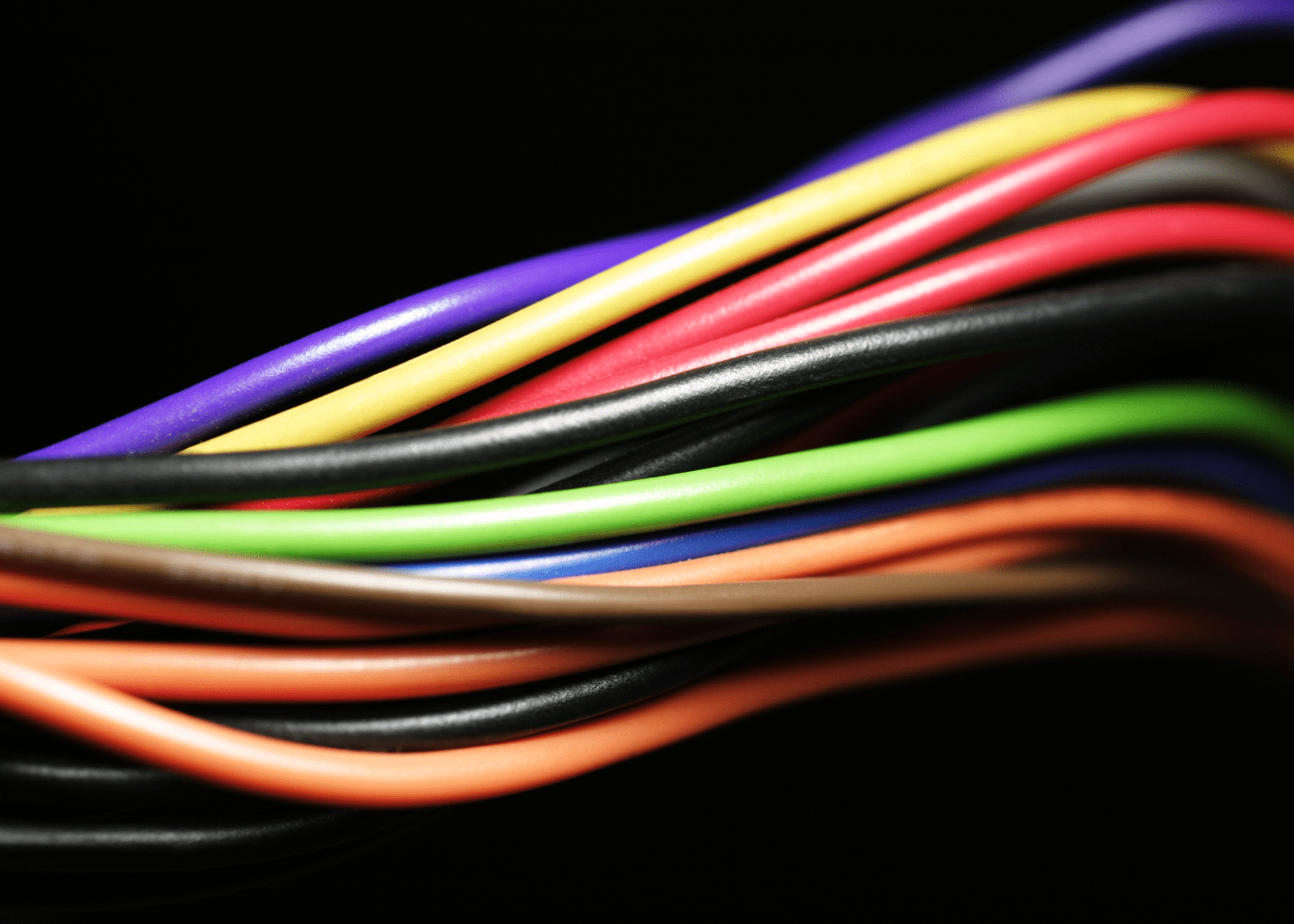 Guelph Twines offer a cable filler solution designed to enhance the performance and reliability of electrical cables. Our paper and plastic cable fillers are engineered for superior strength and flexibility, ensuring optimal cable functionality in every use.